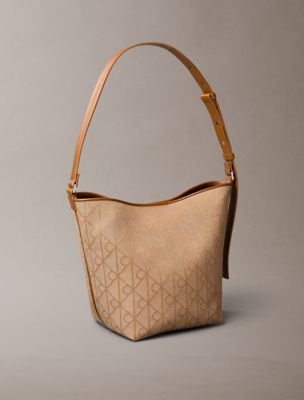 Женские сумки Calvin Klein Allover Emblem Logo Jacquard Bucket with Pouch — фото 2