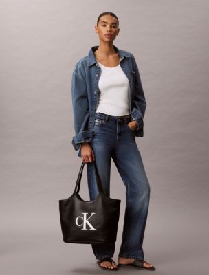 Женская сумка Calvin Klein Embossed Monogram, цвет: Чёрный / Белый — фото 3