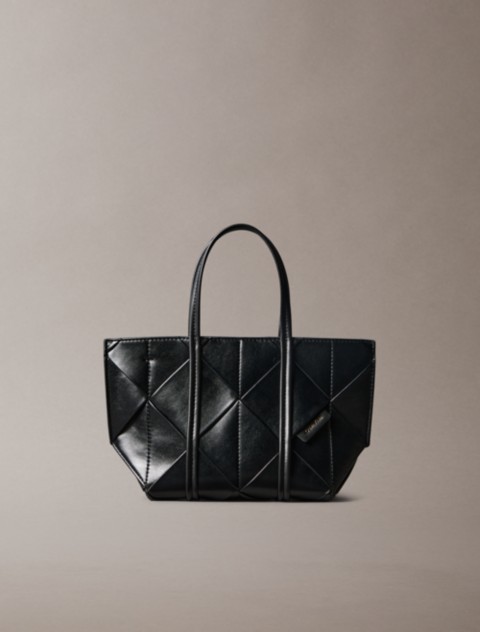 Женские сумки Calvin Klein Woven Mini Tote Crossbody