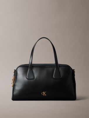 Женская сумка Calvin Klein Monogram Hardware Bowling, цвет: Чёрный — фото 1