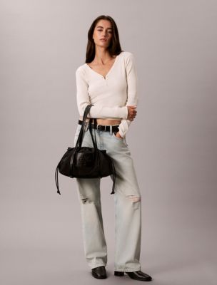 Женские сумки Calvin Klein Embossed Monologo Satchel — фото 4