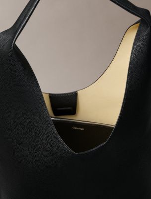 Женские сумки Calvin Klein Pebble Grain Large Slouchy — фото 3