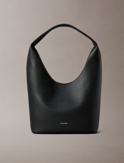 Женские сумки Calvin Klein Pebble Grain Slouchy