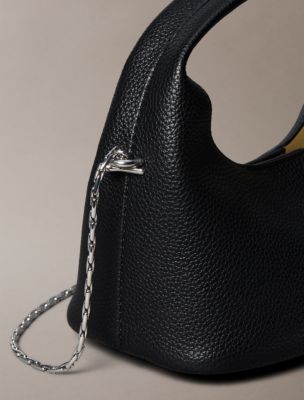 Женские сумки Calvin Klein Pebble Grain Small Slouchy — фото 4