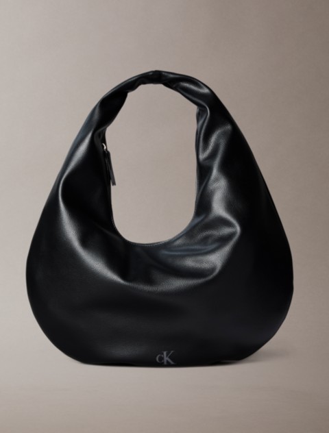 Женские сумки Calvin Klein Pebble Grain Crescent Shoulder