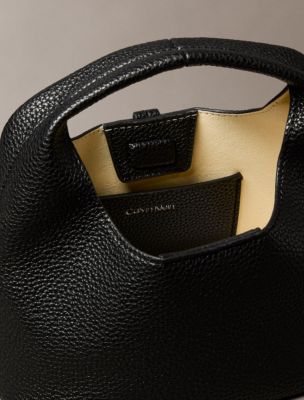 Женские сумки Calvin Klein CK Lock Crossbody — фото 3