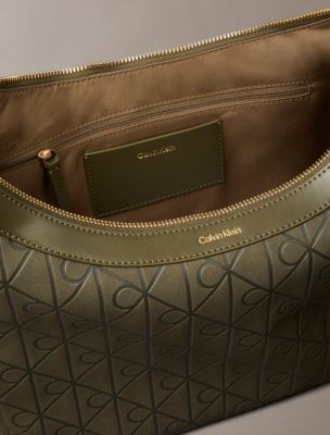 Женская сумка Calvin Klein Allover Emblem Logo Shoulder, цвет: Оливковый ночной — фото 3