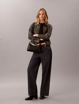 Женская сумка Calvin Klein Foil Logo Small Shoulder, цвет: Чёрный / Кокосовый — фото 4