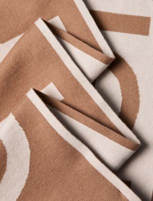 Bold Logo Two-Tone Jacquard Scarf - thumbnail 4