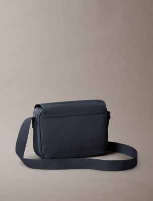 【 】★バッグ★ Sport Essentials Flap Bag Sport Essentials Flap Crossbody Bag | Calvin Klein