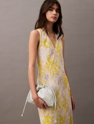 ハンドバッグ   Women's CKJ Drawstring Crossbody Ivory 4K3060GP 4K3060G_WGY_main
