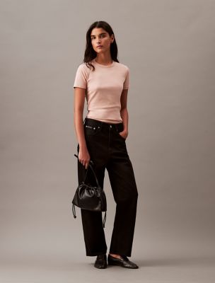 Женские сумки Calvin Klein Monogram Drawstring Crossbody — фото 3