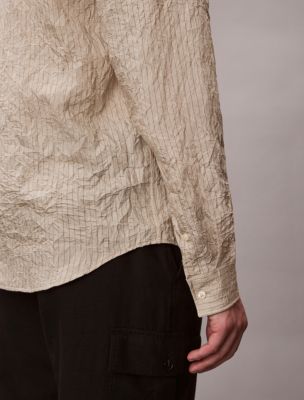 Мужские рубашки Calvin Klein Yarn-Dyed Stripe Crinkle Relaxed Button-Down Shirt — фото 4