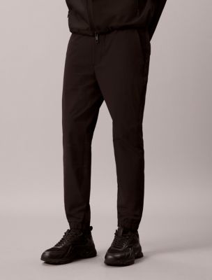 Мужские брюки Calvin Klein Slim Tech Pull-On Dobby Pants — фото 3
