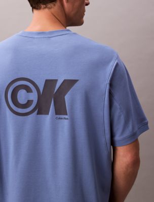 Мужская футболка Calvin Klein Cooling Pique Logo Graphic Relaxed, цвет: Синий — фото 2
