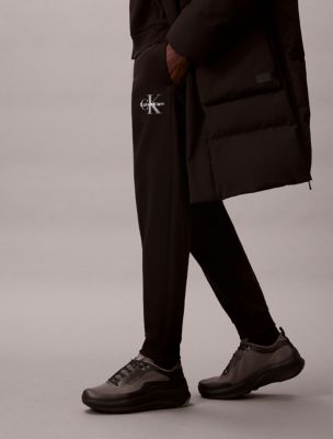Мужские брюки Calvin Klein Monologo Fleece Joggers — фото 5