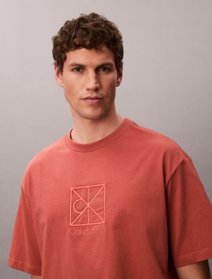 Мужские футболки Calvin Klein Emblem Logo Graphic Relaxed T-Shirt — фото 2