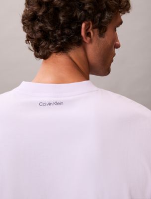 Мужские футболки Calvin Klein Small Script Logo Graphic Classic T-Shirt — фото 4
