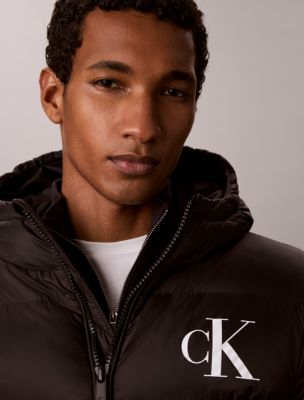Мужские куртки Calvin Klein Lightweight Nylon Hooded Puffer Jacket — фото 2