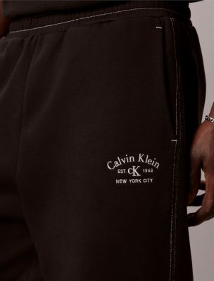 Мужские брюки Calvin Klein Stitch Arch Logo Graphic Sweatpants — фото 4