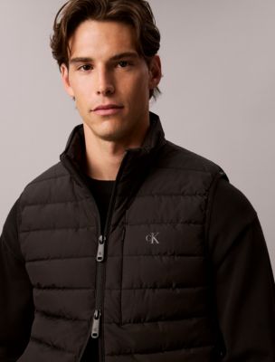 Мужские жилеты Calvin Klein Lightweight Ripstop Packable Puffer Vest — фото 2