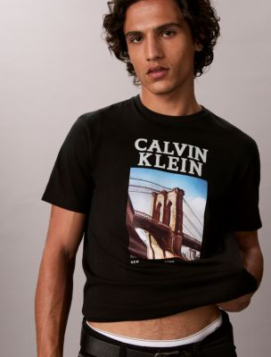 Мужские футболки Calvin Klein Brooklyn Bridge Logo Graphic Tee — фото 2