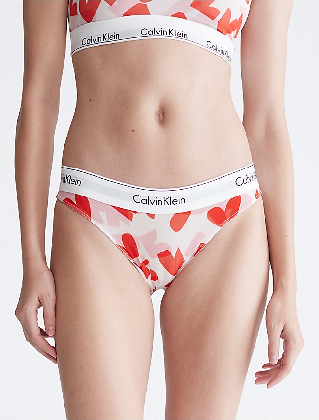 Calvin Klein Underwear Modern Cotton Stretch V-day String Thong (Remembered  Hearts Print/Black) Women's Underwear - ShopStyle