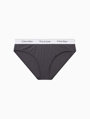 Calvin Klein Underwear Plus Thong in Purple, Black, White