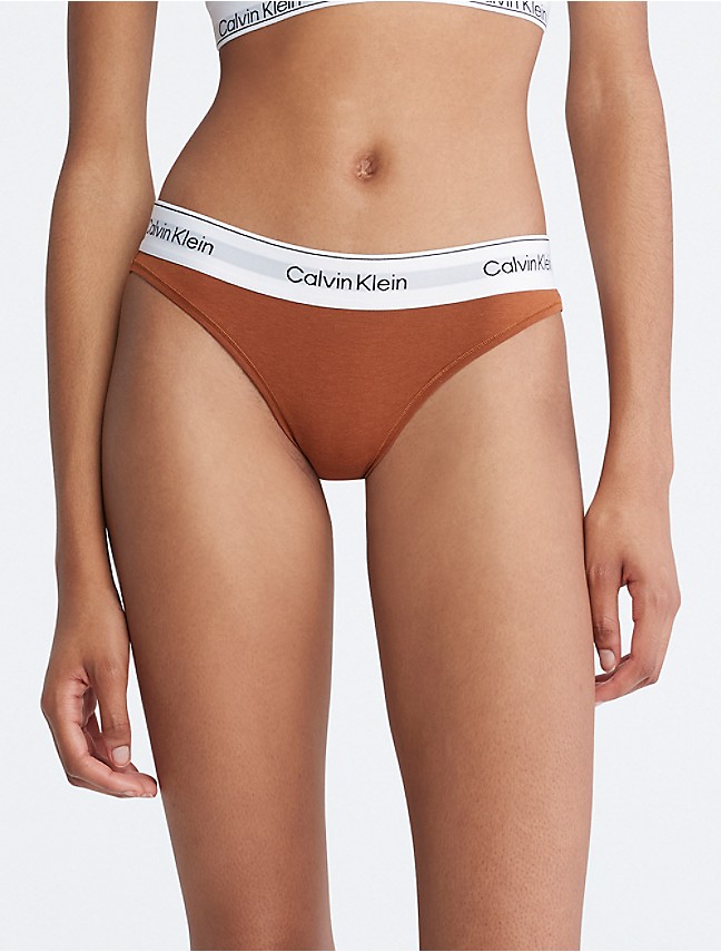 Calvin Klein Underwear Modern Cotton Dip Thong em Cinzento