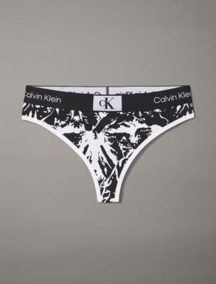 Calvin Klein Vixen Thong Panty, Black, X-Large : : Clothing, Shoes  & Accessories