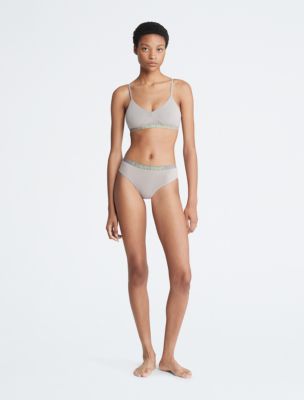 Future Shift Triangle + Thong, 