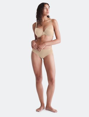 Invisi Fit push-up bra in barely beige