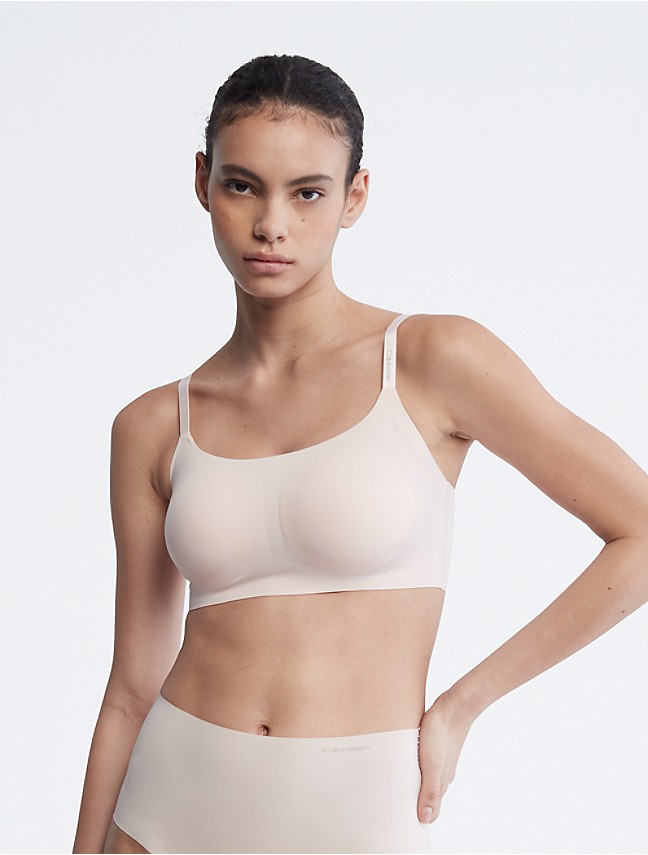Calvin Klein Invisibles Comfort Lightly Lined Retro Bralette - Bare - Curvy