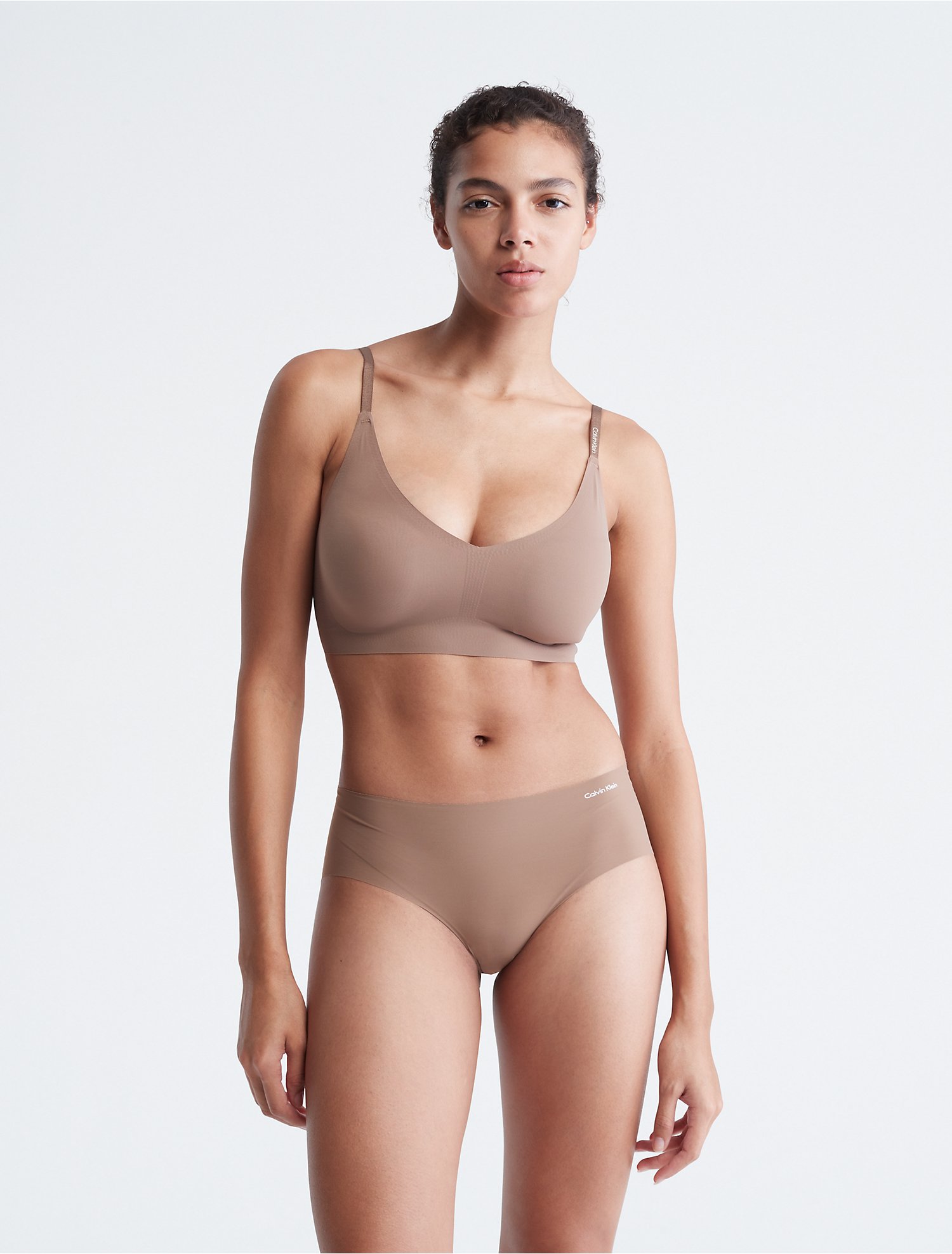 Invisibles Lightly Lined Triangle Bralette | Calvin Klein