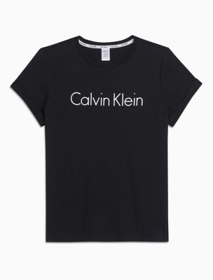 calvin klein t shirt and shorts