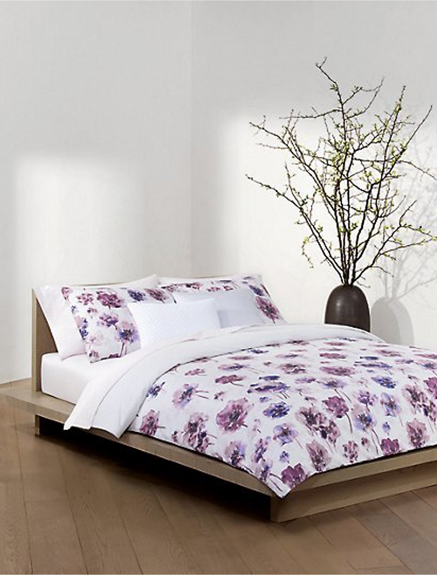 Watercolor Bloom Reversible Comforter Set | Calvin Klein