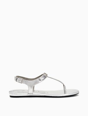 black flat sandals canada