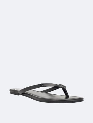 Women's Solid T-Strap Sandal, Black