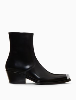 black boots with silver toe