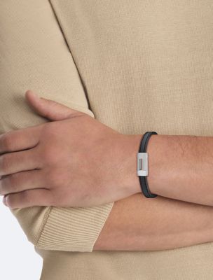 【カルバンクライン】オープンチャーム レザー ブレスレット Open Charm Leather Bracelet | Calvin Klein