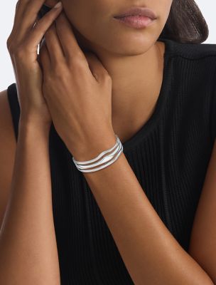 Sculptural Fluid Shape Hinged Bangle 3