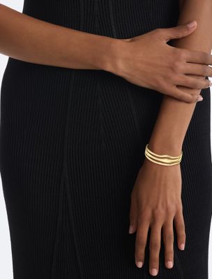 Sculptural Fluid Shape Hinged Bangle 3
