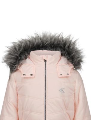 Куртка Calvin Klein Aerial Hooded Puffer для девочек, цвет: Mangano Calcite — фото 4