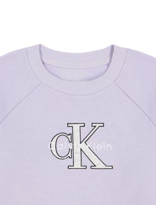 Свитшот для девочек Calvin Klein с монограммой и логотипом, цвет: Орхидея — фото 2