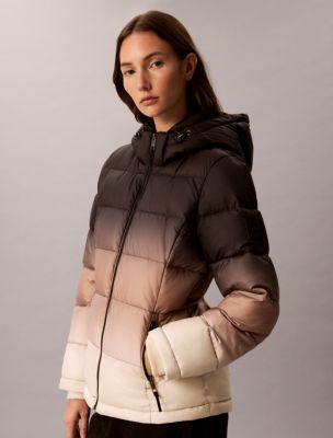 Женская куртка Calvin Klein Ombre Slim Stretch Puffer, цвет: Чёрный — фото 5
