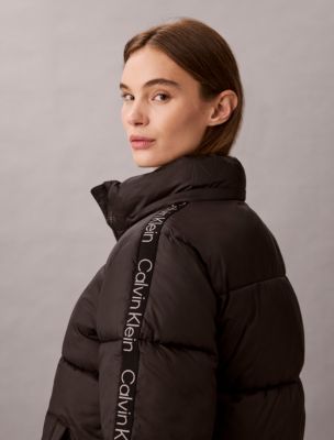Женская куртка Calvin Klein Logo Tape Puffer, цвет: Чёрный — фото 6
