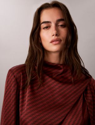 Женская атласная блузка Calvin Klein с длинным рукавом и завязками сбоку, цвет: Красное дерево / Чёрный — фото 2