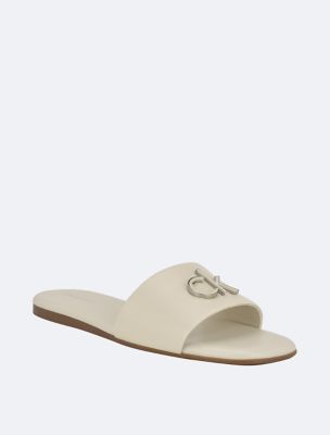 Women's Yancie Sandal, New Chic Cream