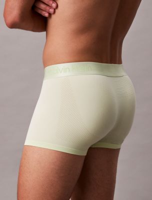 ◆ ◆ Men's Microfiber Tech Low Rise Trunk Microfiber Tech Low Rise Trunk | Calvin Klein® USA