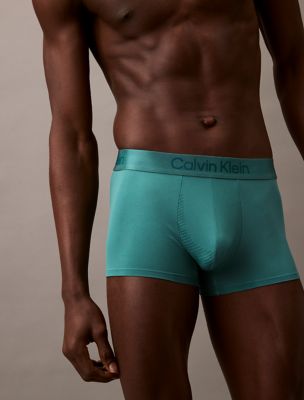 アンダーシャツ・インナー ^ ^ Men's Microfiber Tech Low Rise Trunks NB4200U Amazon.com: Calvin Klein Microfiber Stretch Multipack Low